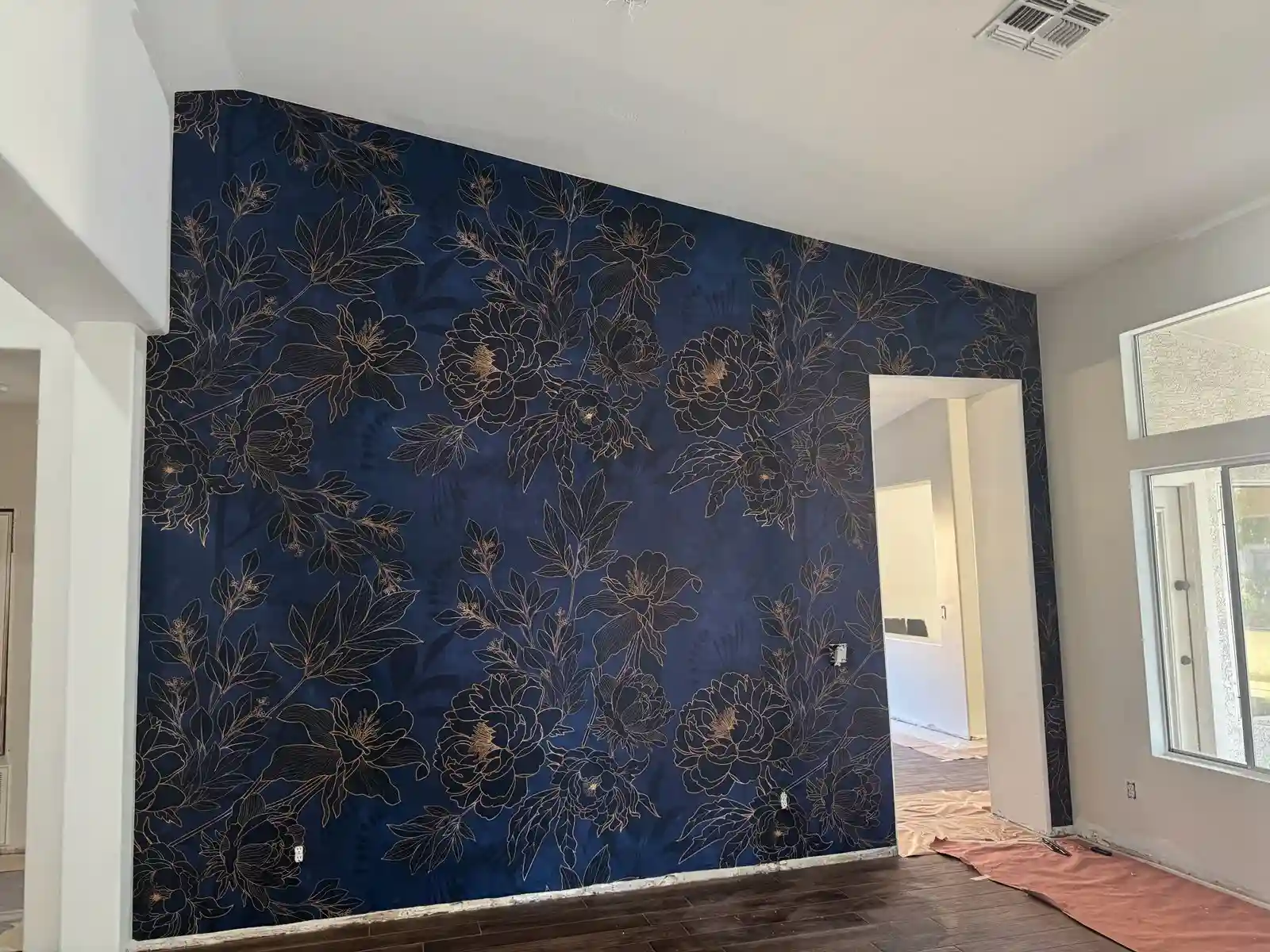 Wallpaper installation services in Tacoma, WA